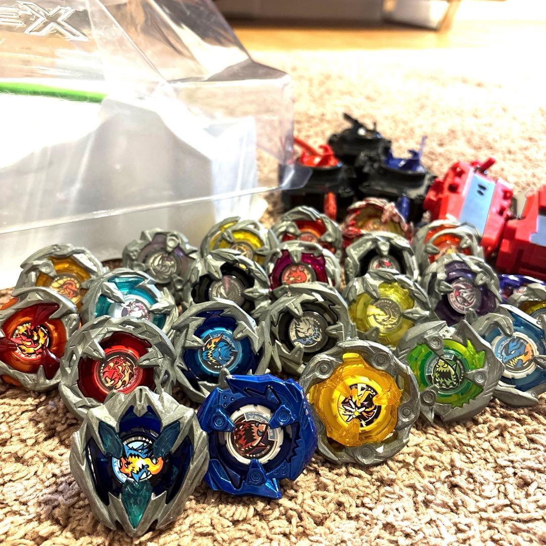 ベイブレードX まとめ売り　23個＋スタジアム　レアあり