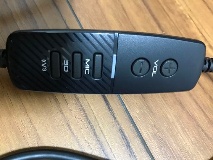 ゲーミング　ハッカーN550 RGB LED 有線オーバーイヤーヘッドホン