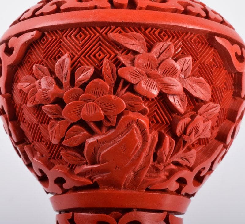 中国　剔紅　堆朱　内七宝　花文瓶　唐木台付　一對　M　R5751