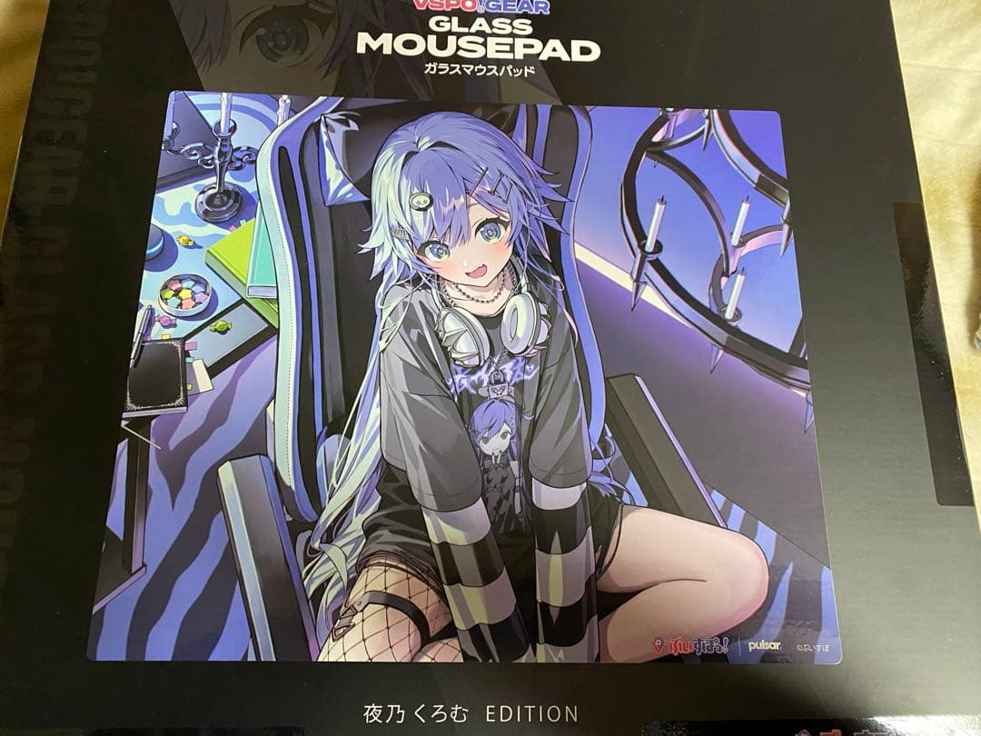 夜乃くろむ　ガラスマウスパッド