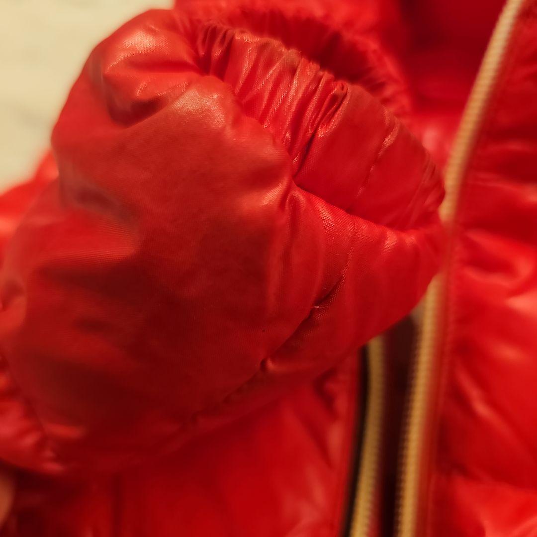 MONCLER 赤 フード付きダウンジャケット