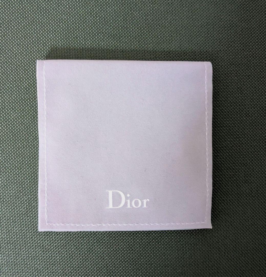 Dior ピアス【未使用/箱付き】