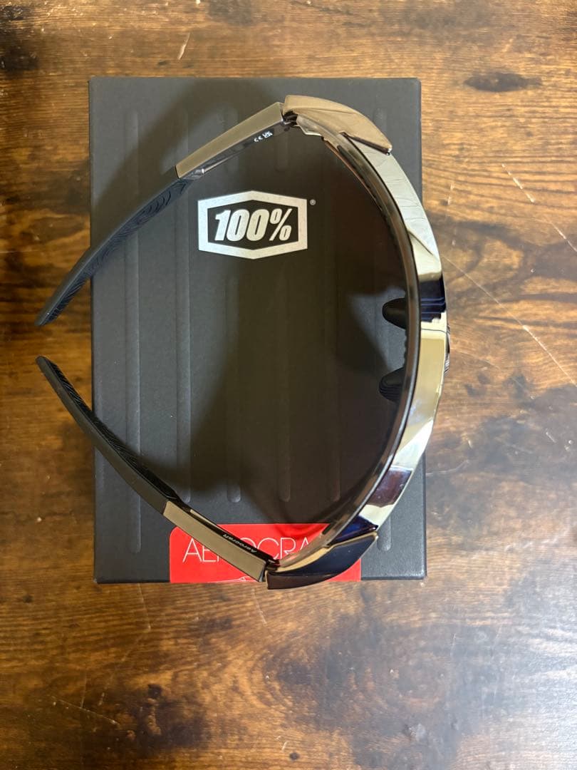 100% ワンハンドレッド　AEROCRAFTサングラス