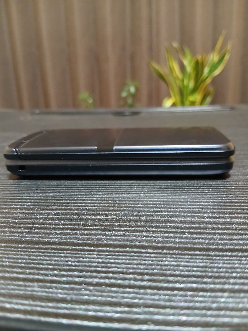 超美品 DIGNO KY-42C 23年製 新品の予備電池付きのお得なセットです