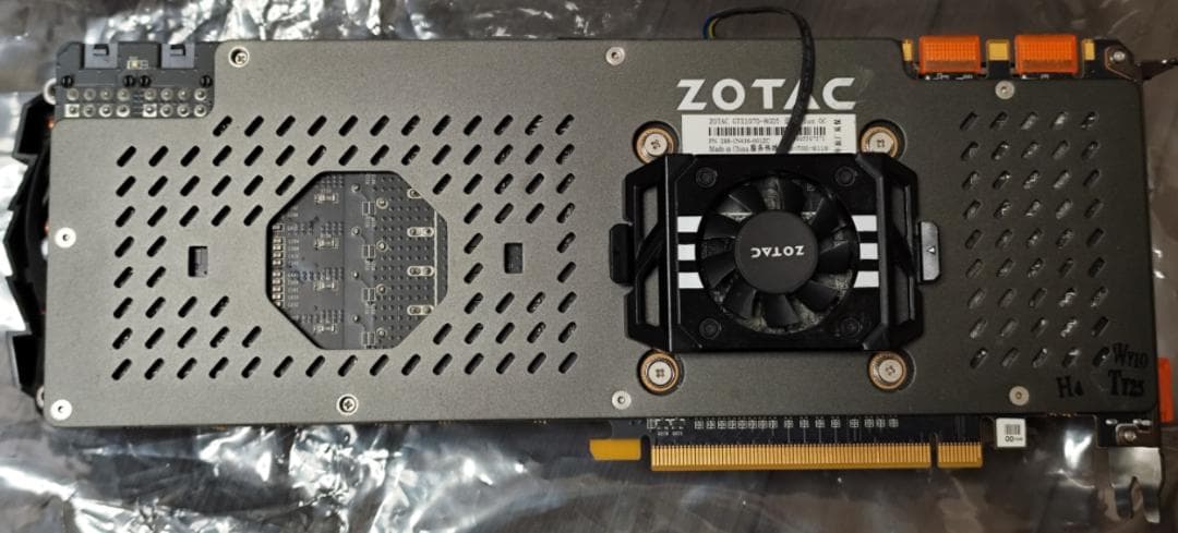 ZOTAC GTX 1070 Extreme Plus OC グラフィックボード