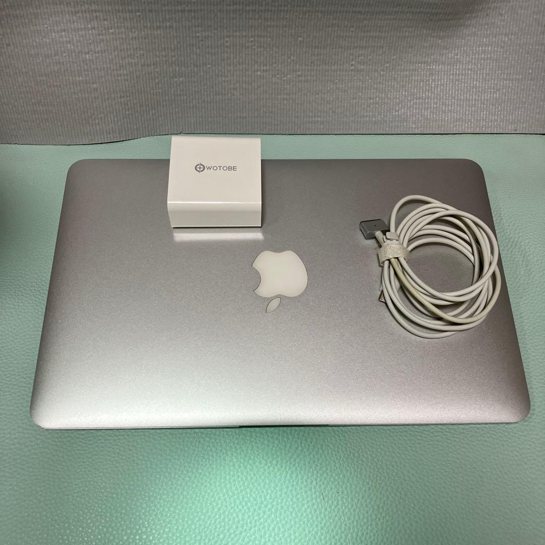 MacBook Air 11インチmid2013 充電器付き