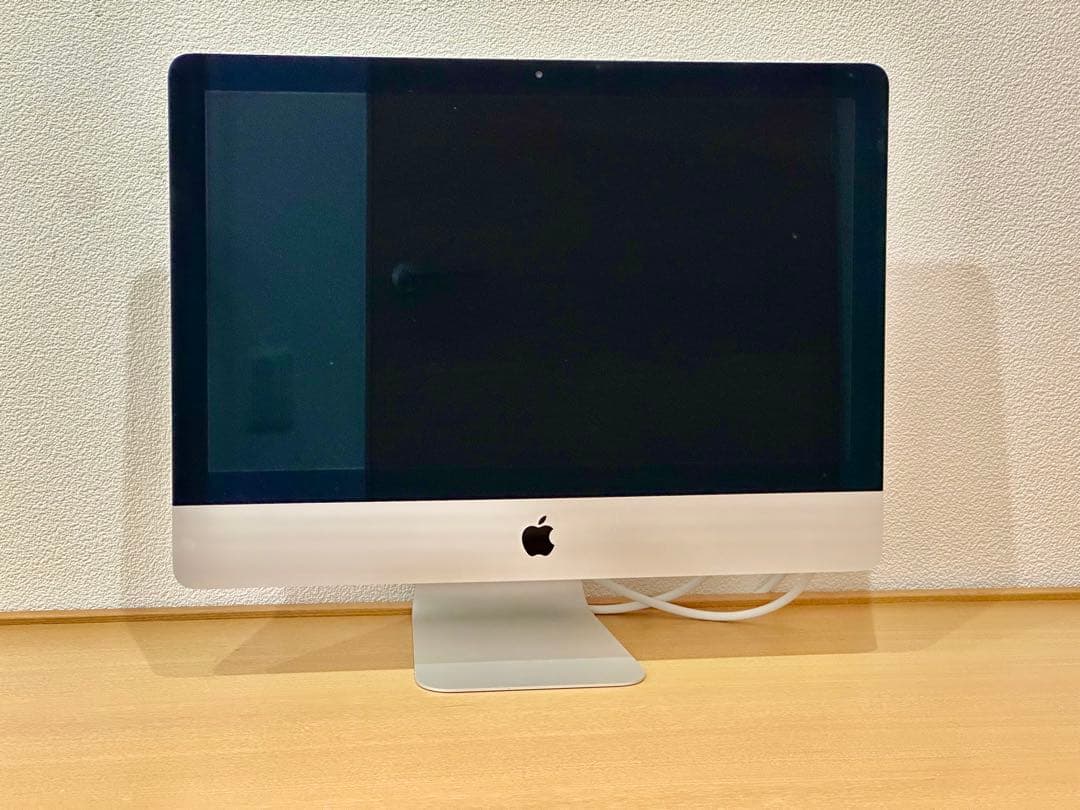 Apple iMac Retina 4Kディスプレイモデル MRT42J/A