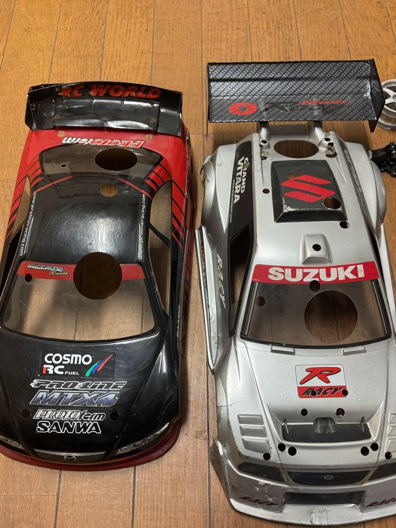 京商シャシ、HPIエンジン、ボディ