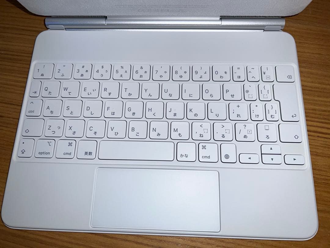 【極美品】11インチiPad Pro用Magic Keyboard ホワイト