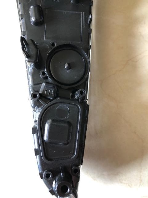 ＜新品・未使用＞プリウス50系前期テールランプ左下