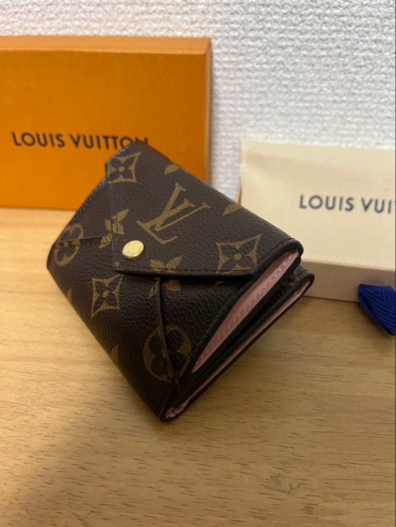 Louis Vuitton 三つ折り財布 ポルトフォイユ・セレスト