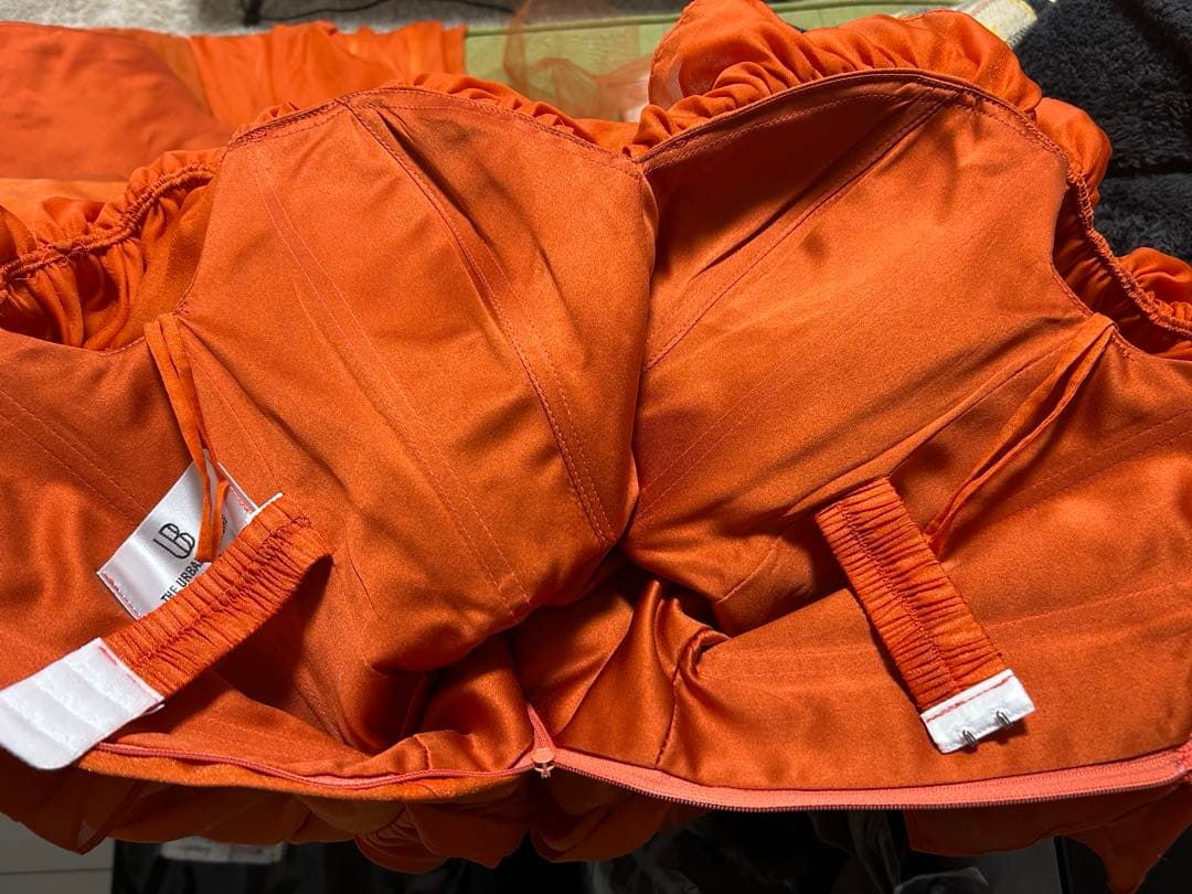 オレンジ色オフショルダードレス Sサイズ