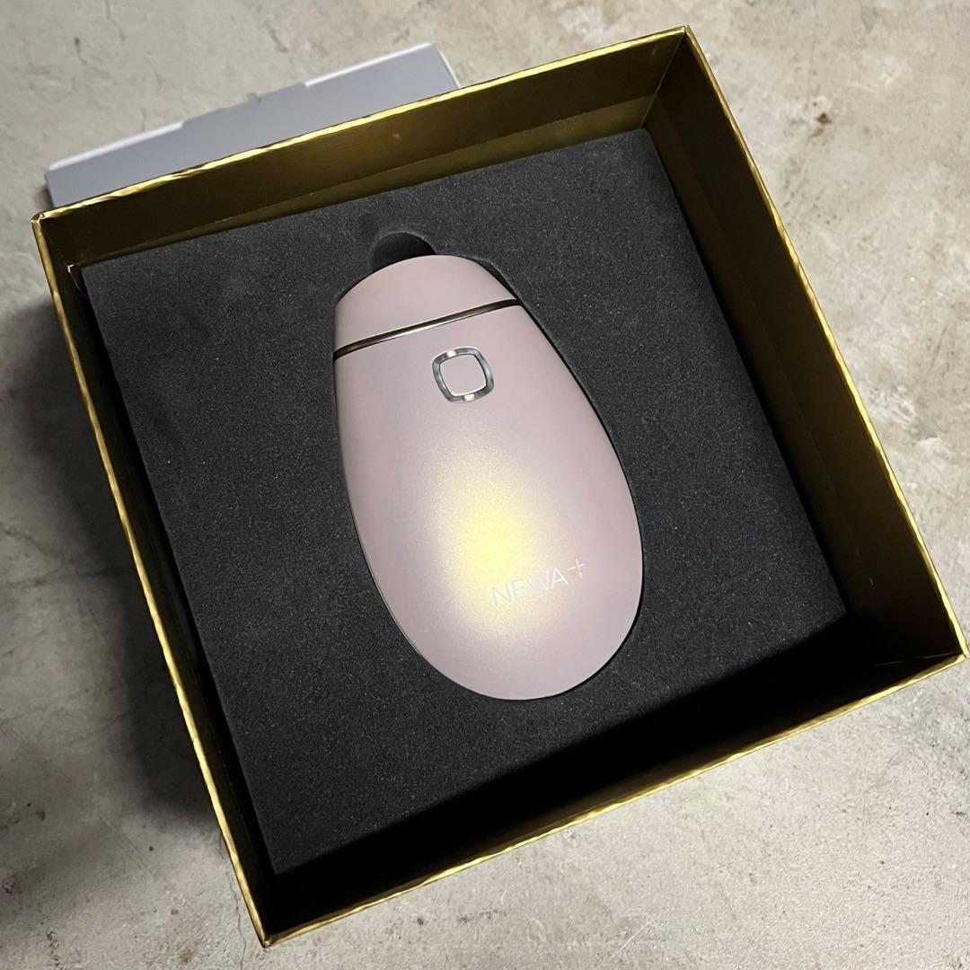 NEWA+ Plus Wireless Edition 美顔器