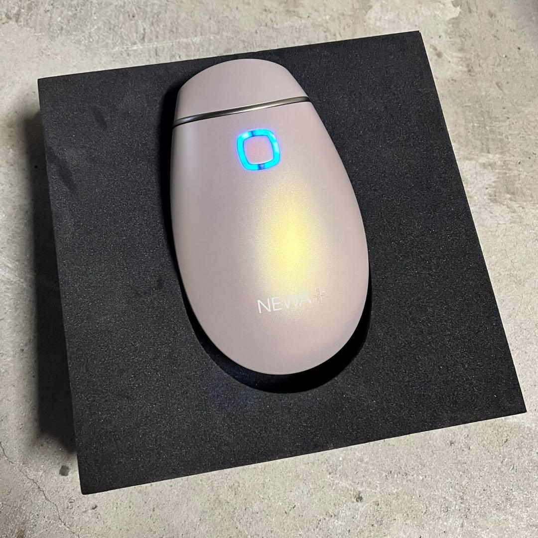 NEWA+ Plus Wireless Edition 美顔器
