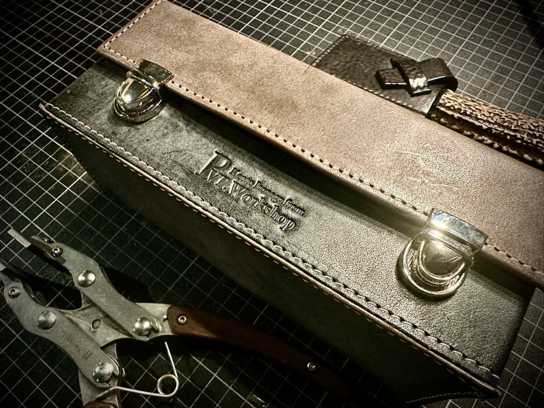 月末決算SALE!Pvt.Workshop 極　本革　デッキケース　プレマケース