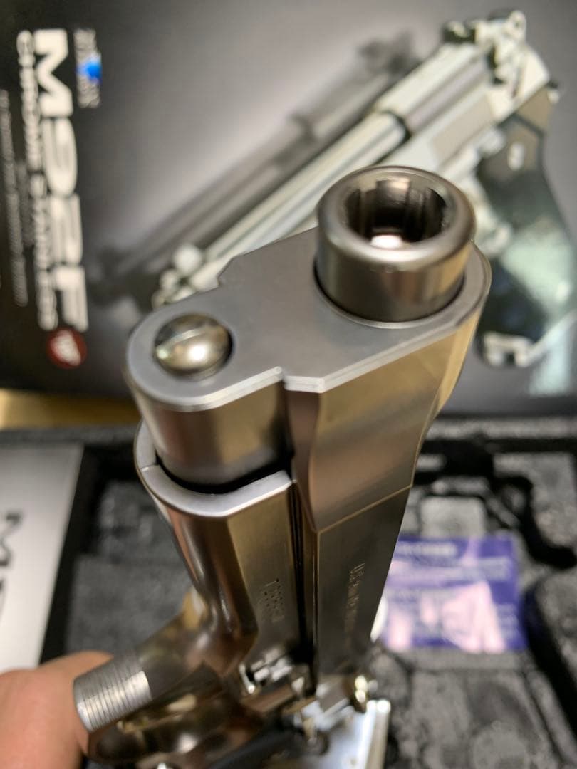 美品東京マルイM92Fクロームステンレス　ガスブローバック 固定ホップ管5/91