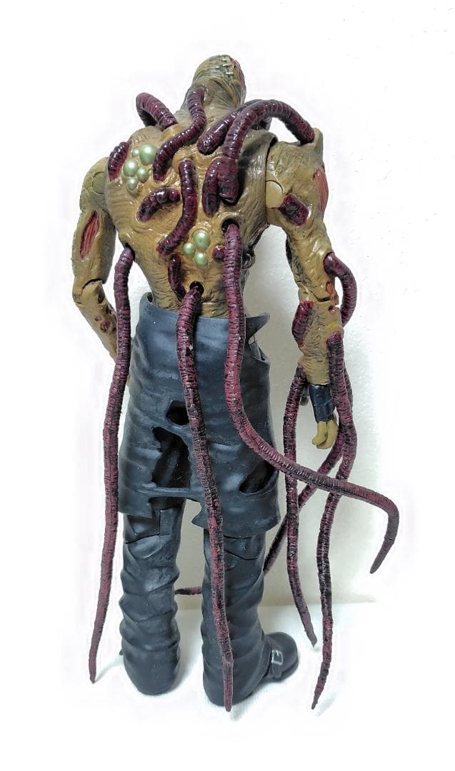 バイオハザード　２６ｃｍ塩ビ製フィギュア　ネメシス Type-2