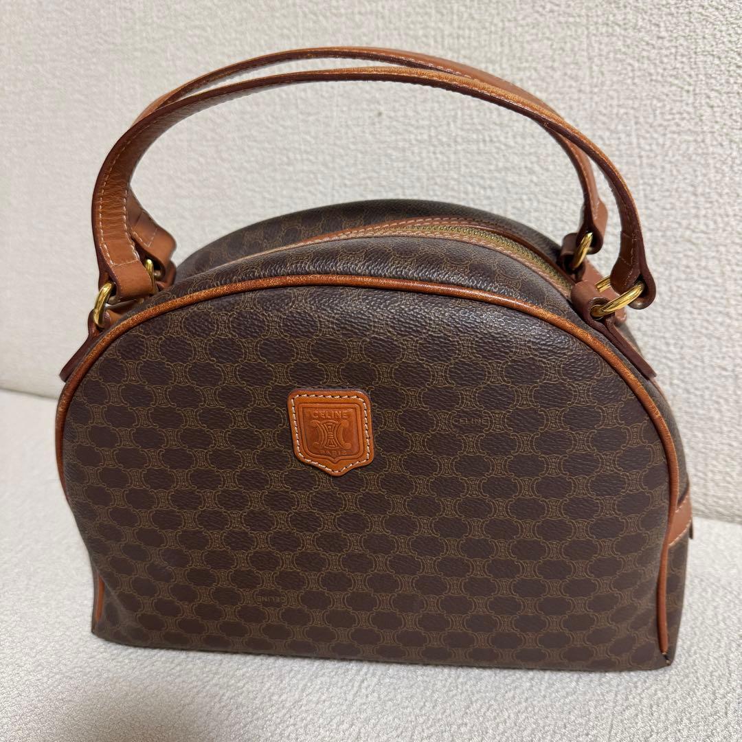 セリーヌ　マカダム