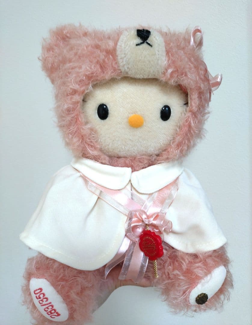 東京国立博物館「ハローキティ展」で展示のモデル！限定350体　キティ×ハーマン