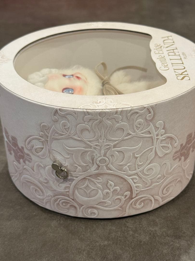 SKULLPANDA Gentle Edge ぬいぐるみ海外限定 POPMART