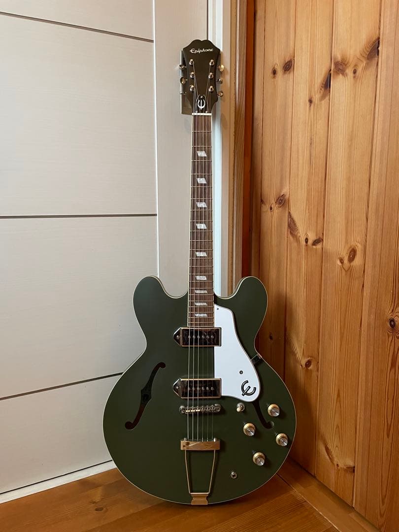 ギター Epiphone Casino Worn Olive Dra