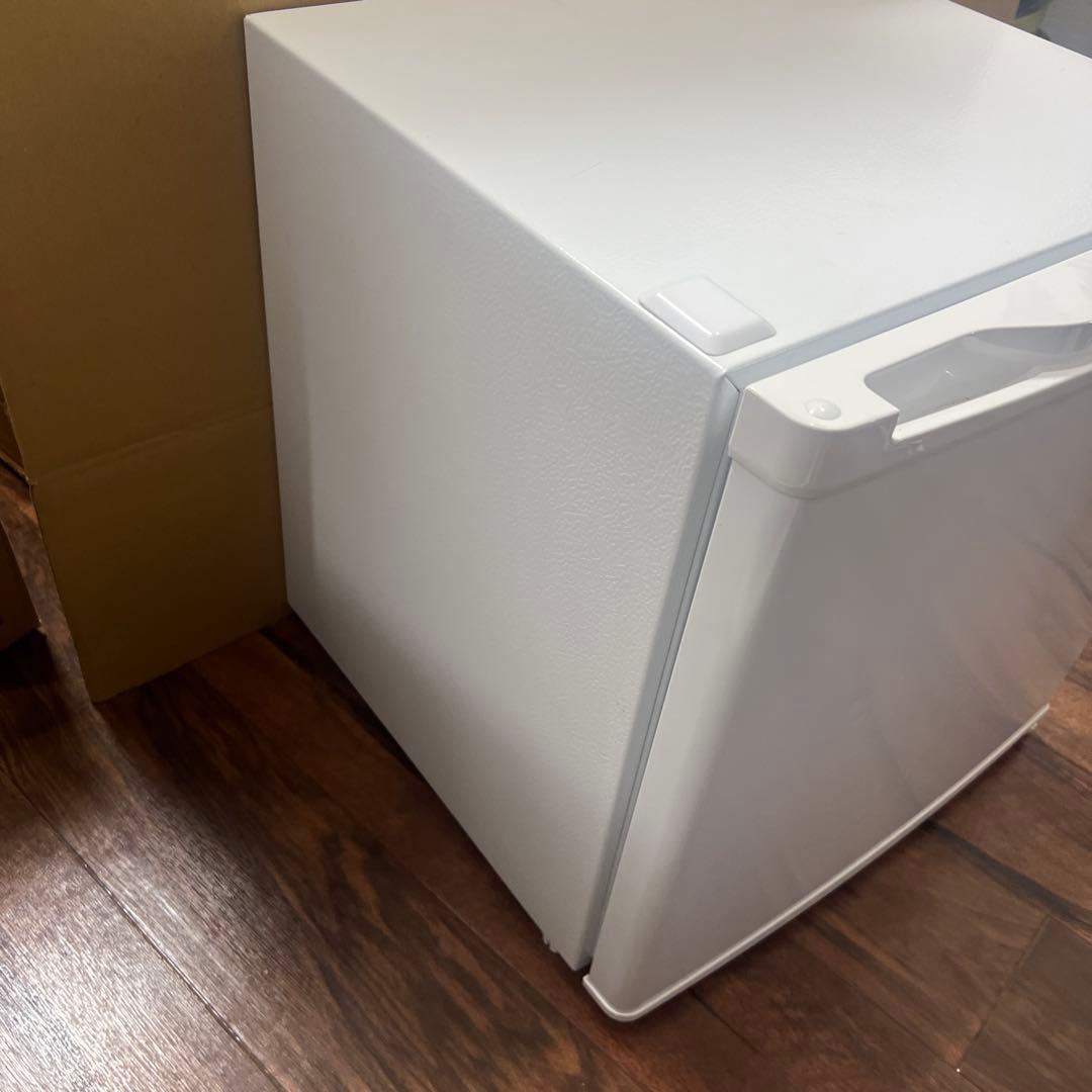 小型冷凍庫　MAXZEN JF032ML01ＷＨ　32L 2021年製