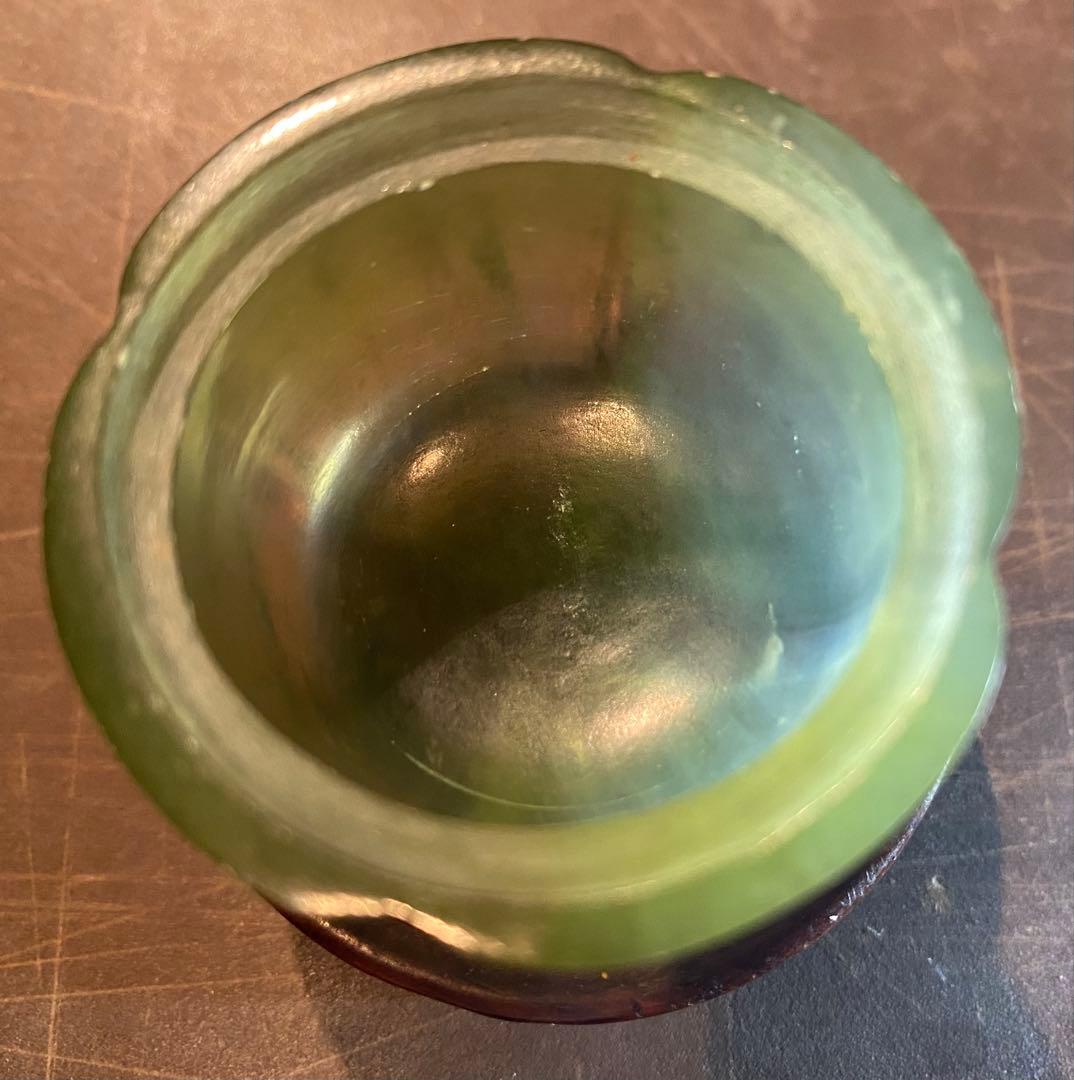 古翡翠 和田玉・鑑賞台付・ヴィンテージ　レア ・オブジェ・鼻煙壺 ・台湾茶器