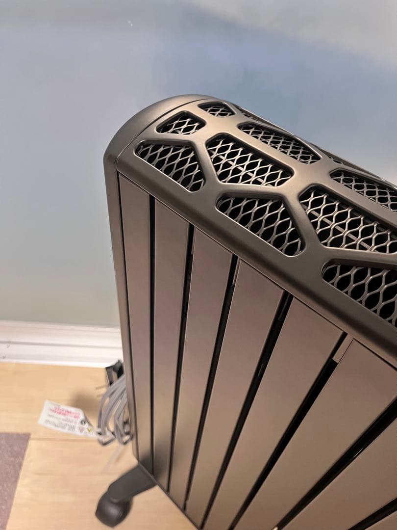 デロンギ　マルチダイナミックヒーター リモコン付き