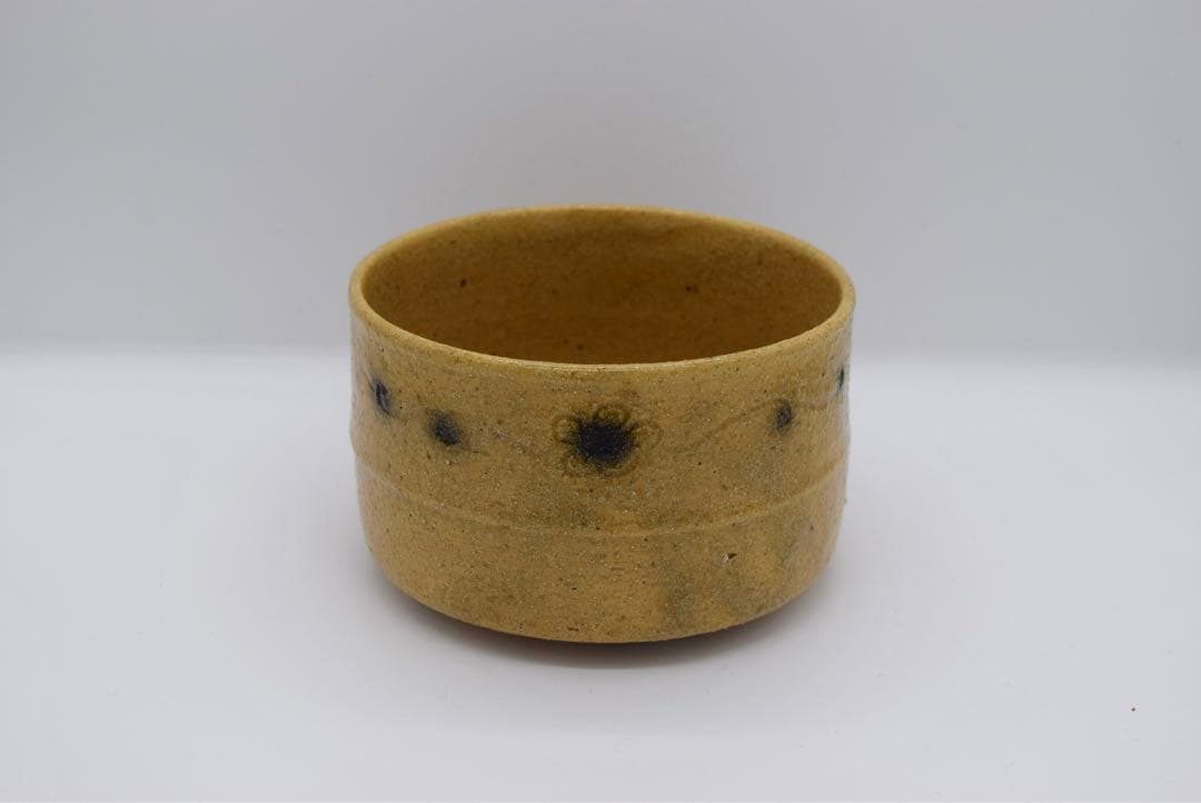 黄瀬戸茶碗 瀬戸焼 美濃焼 茶道具 古美術 茶碗 陶器 美術品