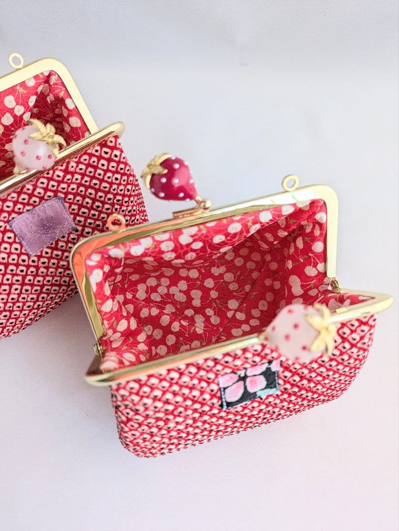 みるくみるく窓口 「絞りたて苺のがま口ポーチ」