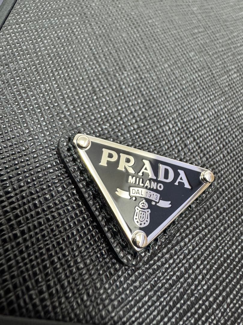 R*様 PRADA☆プラダ☆最新☆☆新品☆iphone16 proMax ☆スマ