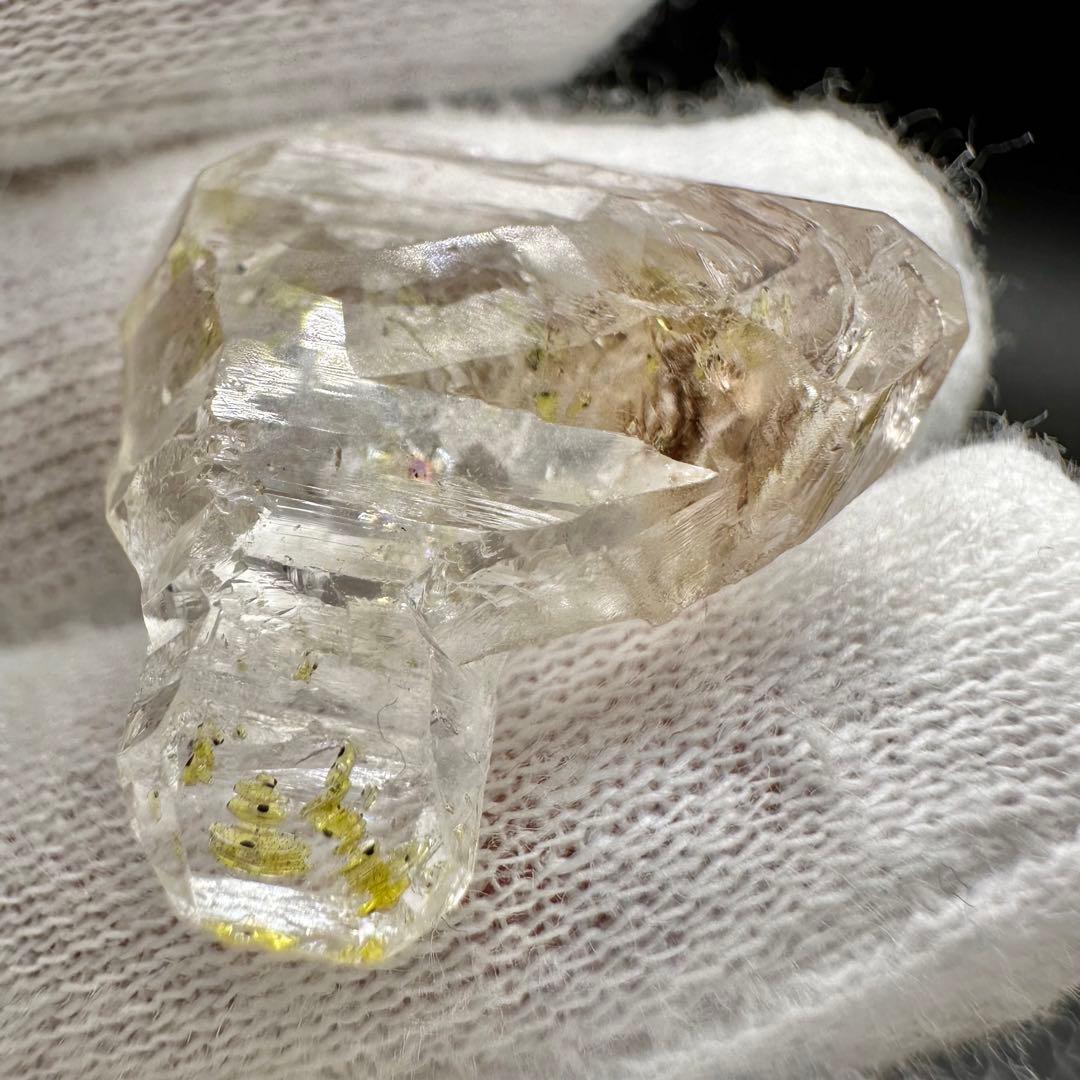 蛍光も！！　オイルイン　ハーキマーダイヤモンド　原石