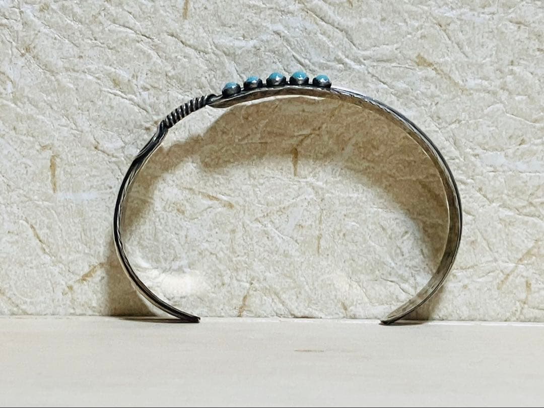 ナバホ族　シルバーバングル　ターコイズ　フェザーモチーフ　スターリングシルバー