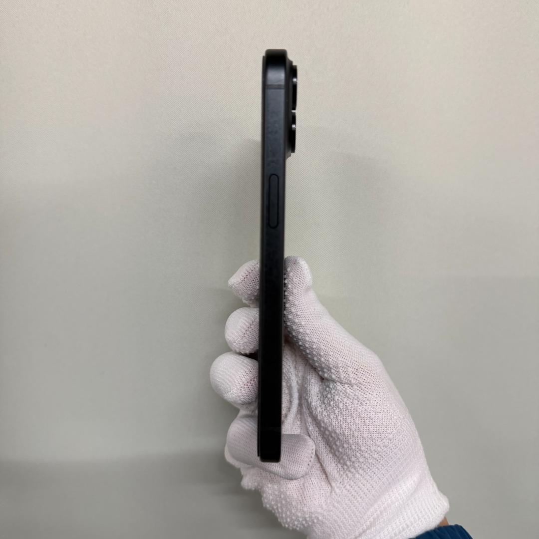 （美品）Apple iPhone15 256GB ブラック