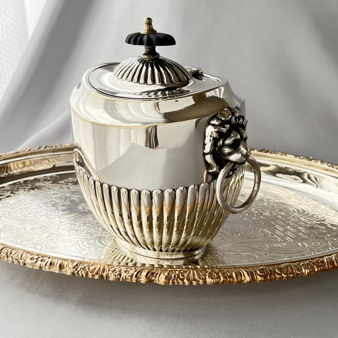 【英国】ライオンマスク ティーキャディ / ビスケットケース【シルバープレート】