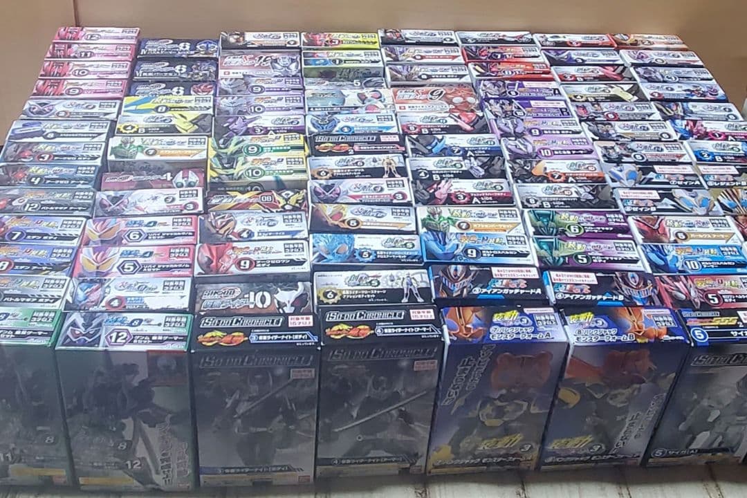 未開封 仮面ライダー 装動 100個食玩