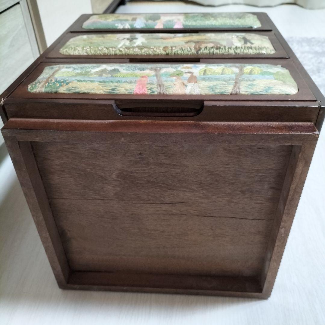 刺繍　木製チェスト　収納ケース　 3段