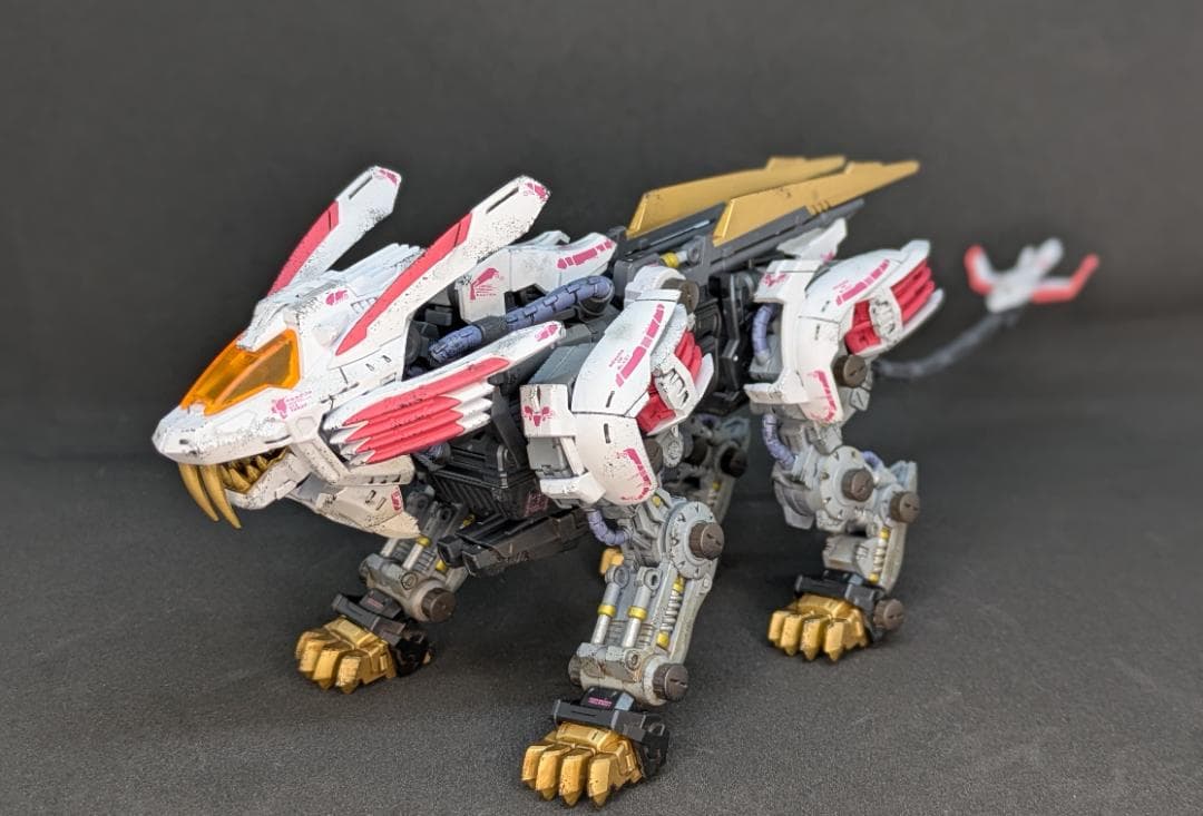 ゾイド　リアライズモデル ブレードライガー　ミラージュL風塗装　塗装済み完成品