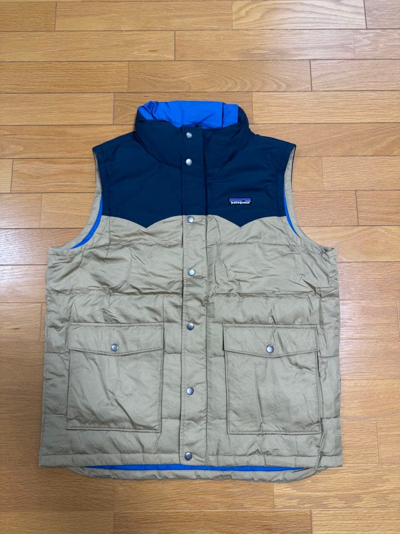 patagonia ダウンベスト Mサイズ ベージュ/ネイビー