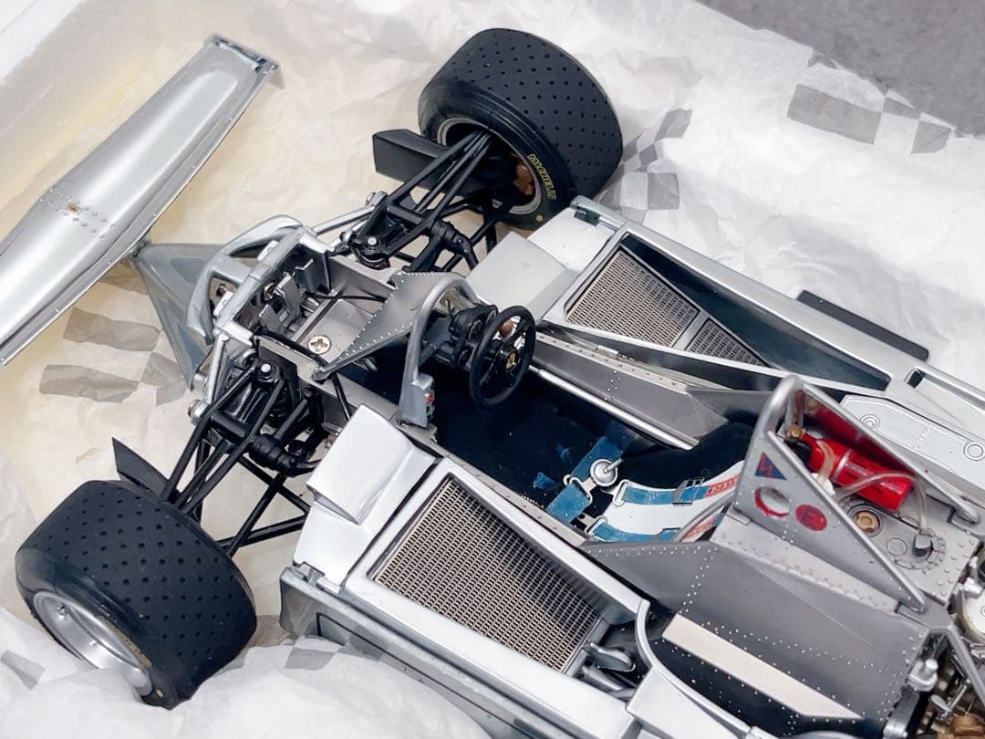 限定1500台 エグゾト 1/18 フェラーリ 312T4 アルミニウムボディ