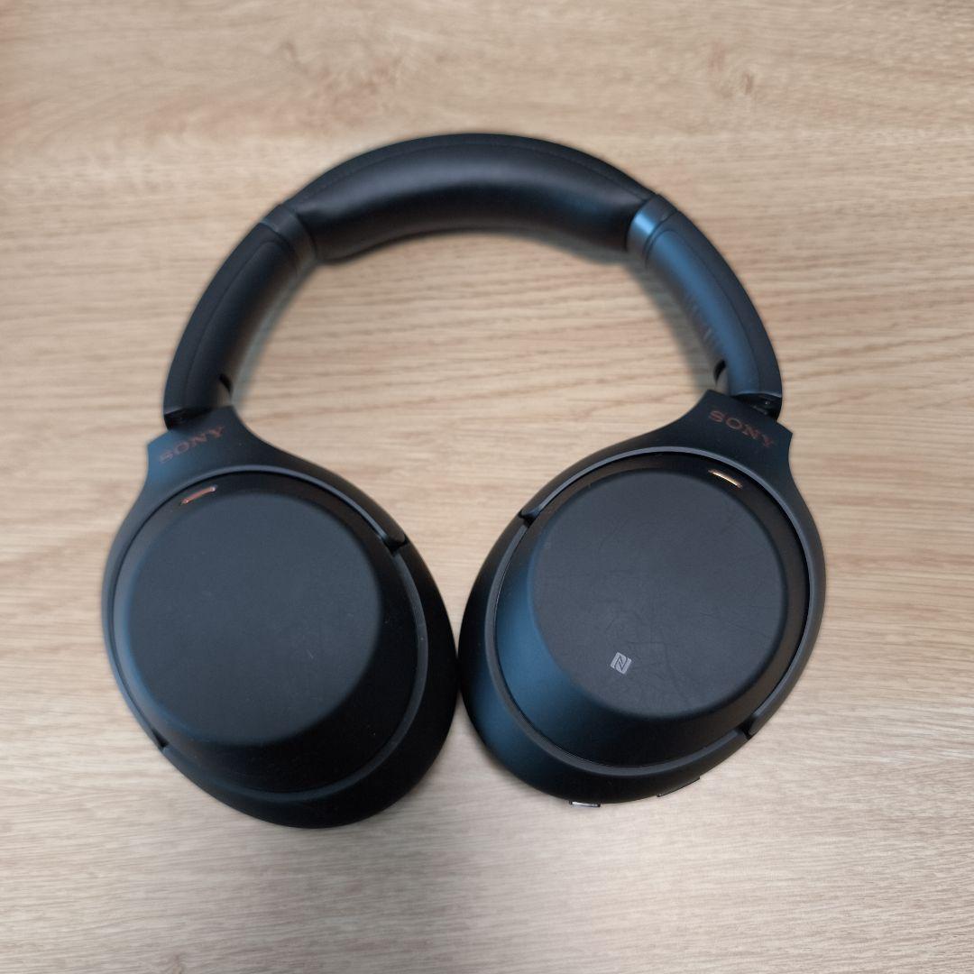 SONY ワイヤレスヘッドホン ケース付き wh-1000xm3