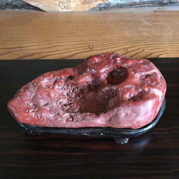 貴重な今金赤溜まり石