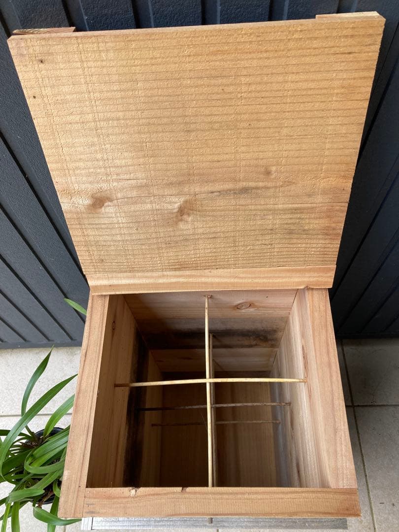 日本ミツバチ用巣箱　重箱式　キンリョウヘンおまけ