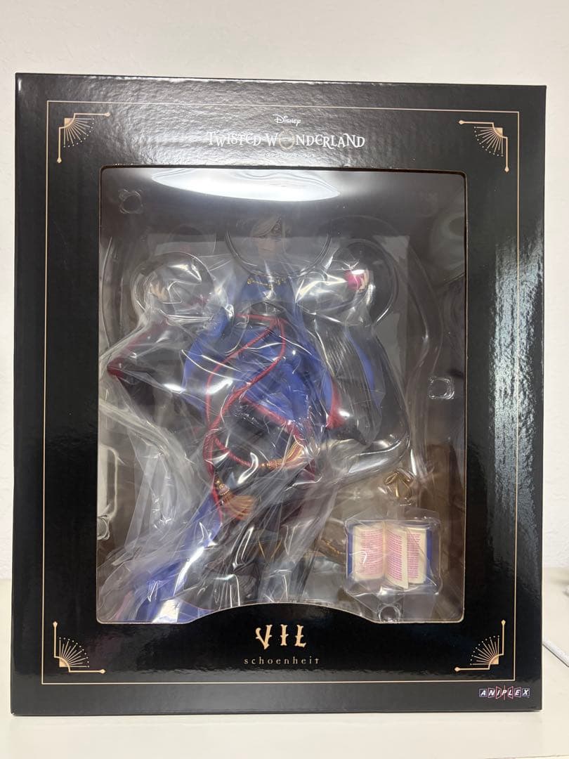 ツイステッドワンダーランド ヴィル・シェーンハイト　1/8スケールフィギュア
