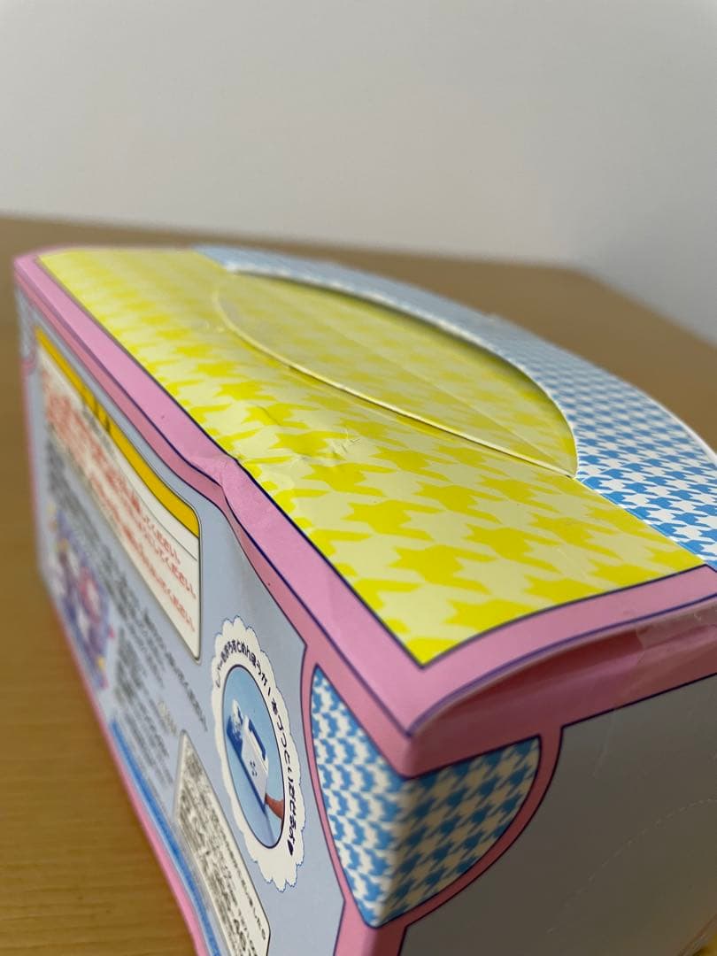 マイメロディ　ワンタッチ綿棒ケース　サンリオ　置物