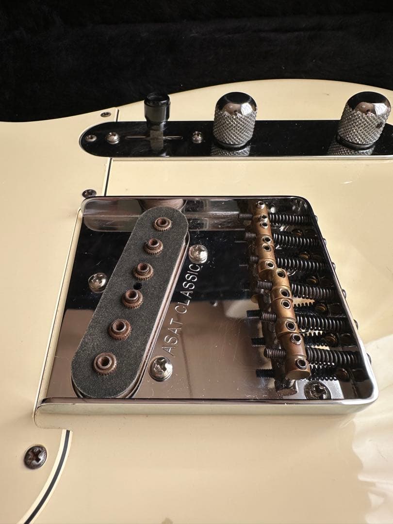 G&L USA ASAT Classic (極上フレイムメイプルネック)