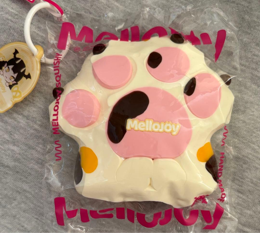 メロジョイ　癒しの猫爪　スクイーズ　ミケ爪