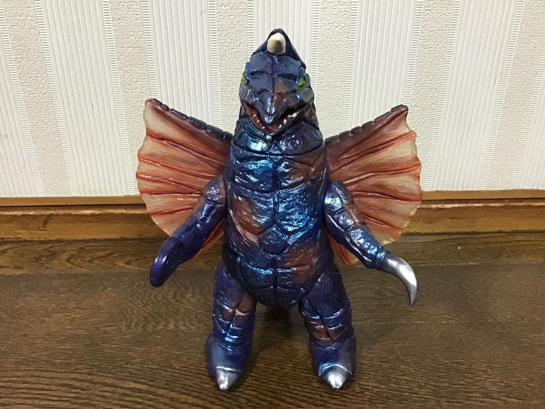 ベアモデル　ハイパーホビー限定ドラコ　メーカー塗装青紫美品　プロフ必読　値引不可