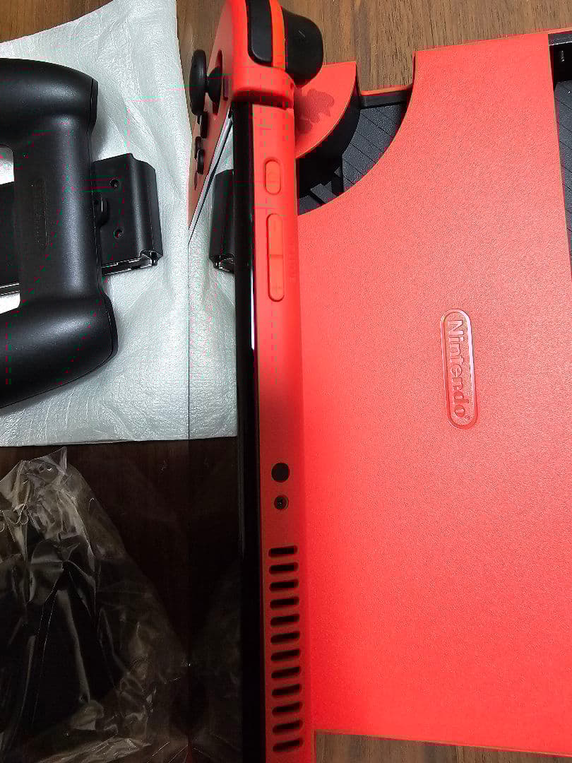 Nintendo Switch 赤　マリオレッド