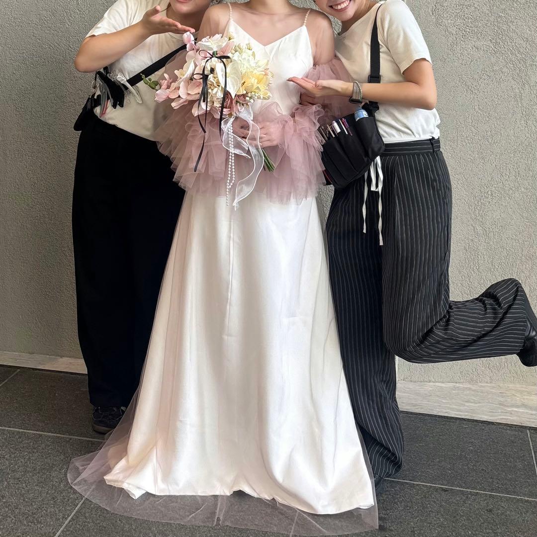 ホワイトウェディングドレス Aライン　チュール　ブーケ　３点SET